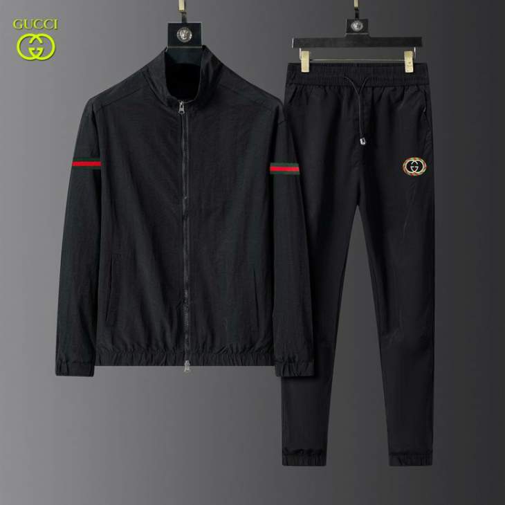 Picture of Gucci Sweater Suits _SKUGucciM-3XL12yn32139605